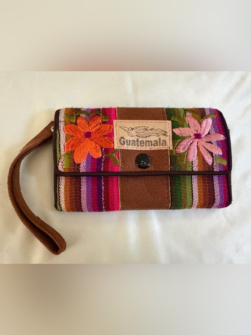 Guatemalan Embroidered Floral Wallet/Wristlet w/Leather Strap Inside Pockets